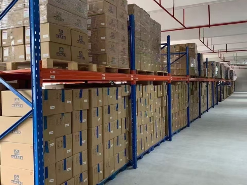 What are the maximum weight and dimensions of the single pallet you intend to store?
