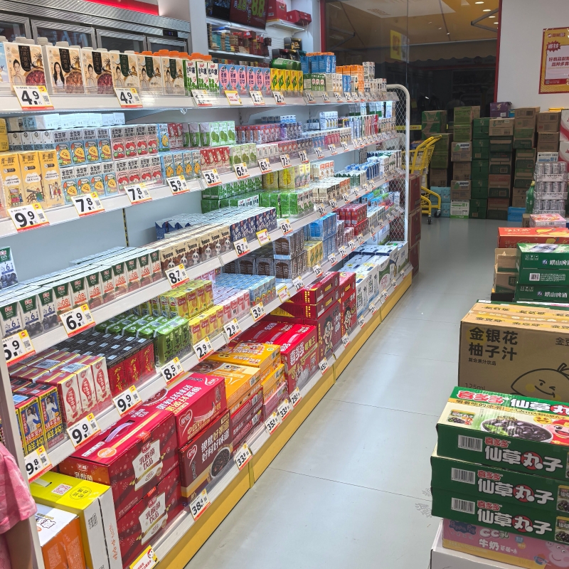 Bulk food display racks for retail stores